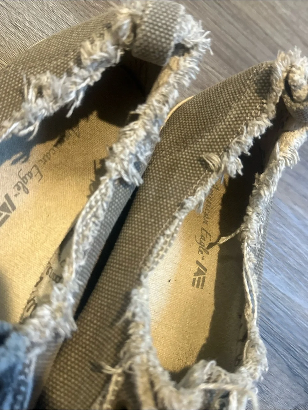 American Eagle Women’s Slip On Canvas Sneakers Gray Olive Distressed Sz 6.5 Y2K